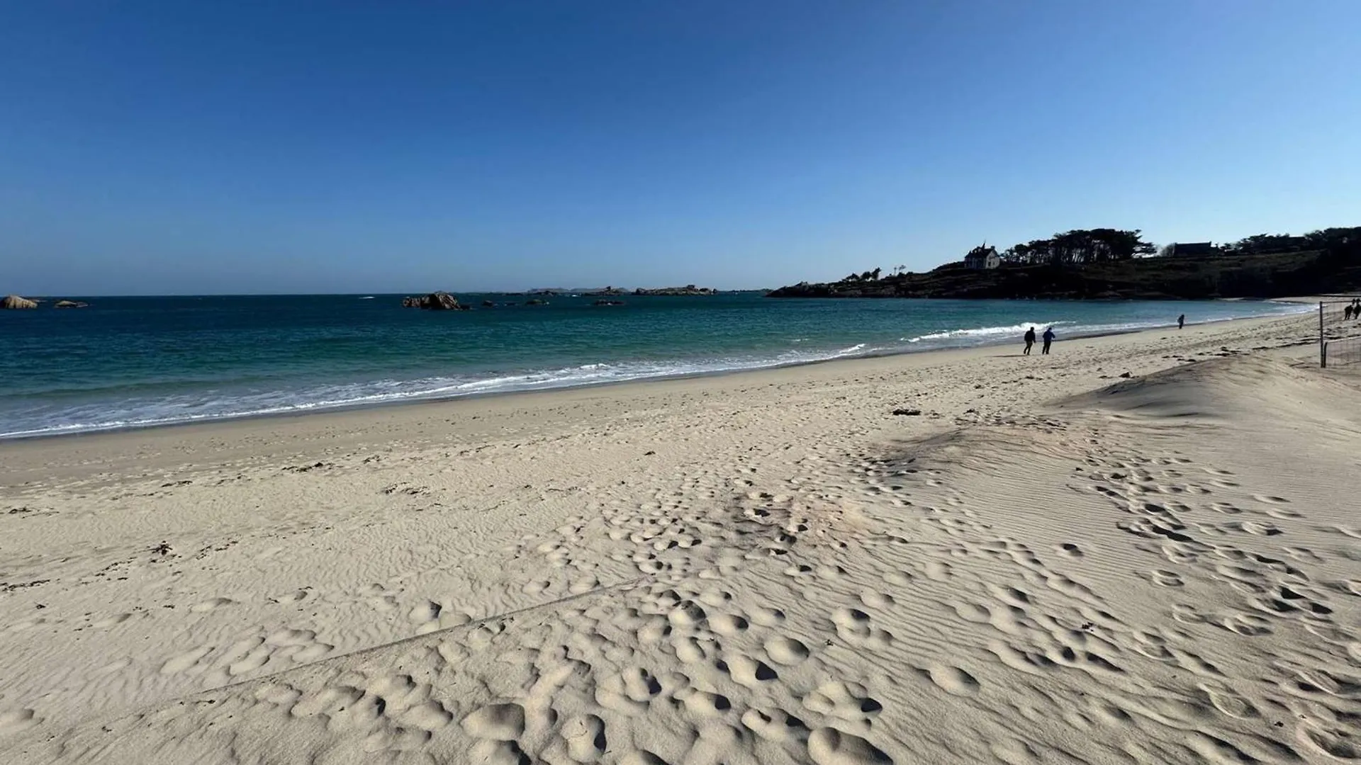 Holiday home Villa Contemporaine A 100M De La Plage Avec Jardin Et Wifi - Fr-1-368-434 Tregastel